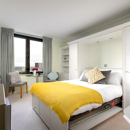 Point West Apartments London Exterior photo